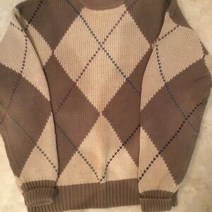 Men's Sweater in Size Medium